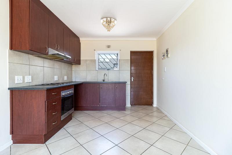 2 Bedroom Property for Sale in Buhrein Western Cape